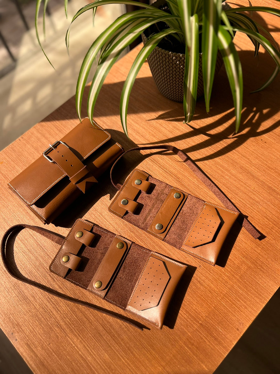 Small Jewellery Roll · Tobacco Brown